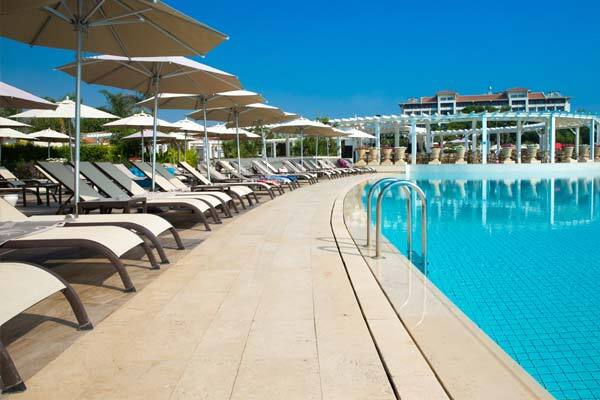 7-Pool-Deck-Resurfacing